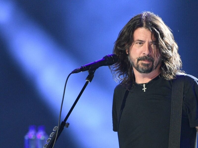 Dave Grohl biografia e curiosità: dai Nirvana ai Foo Fighters